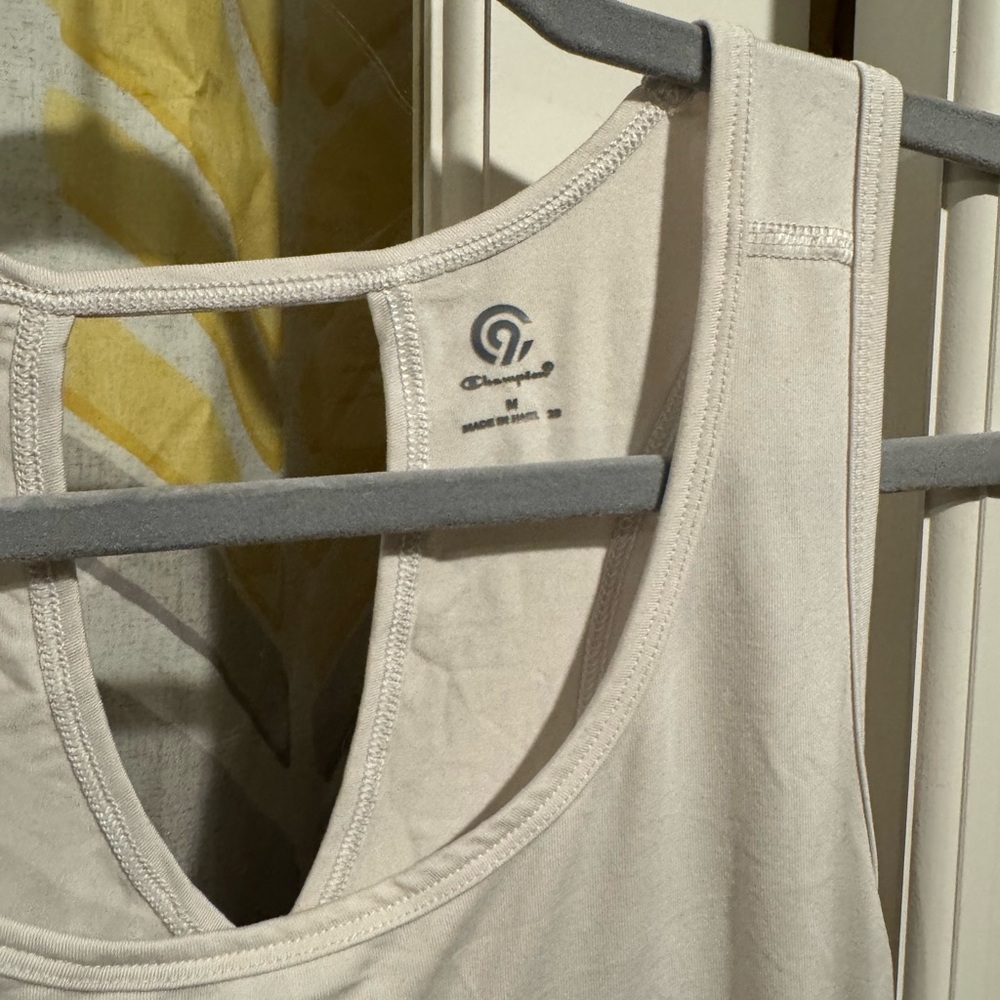 Yoga top - Picture 3 of 4